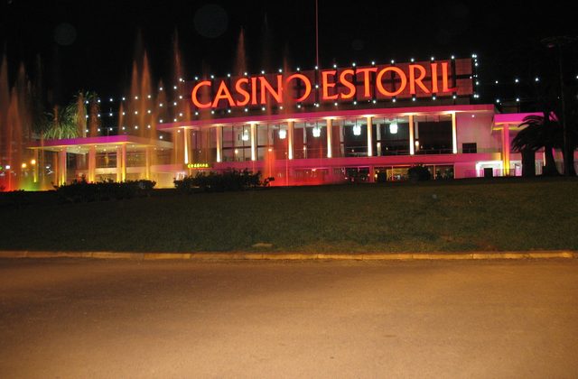 Casino Estoril à noite